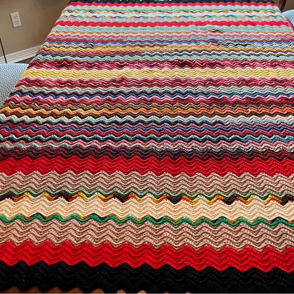 Chevron Crochet Afghan Throw Blanket - Picture 2 of 13